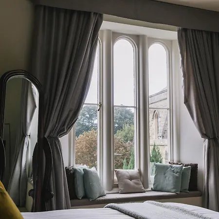 The Alverton Hotel 4*